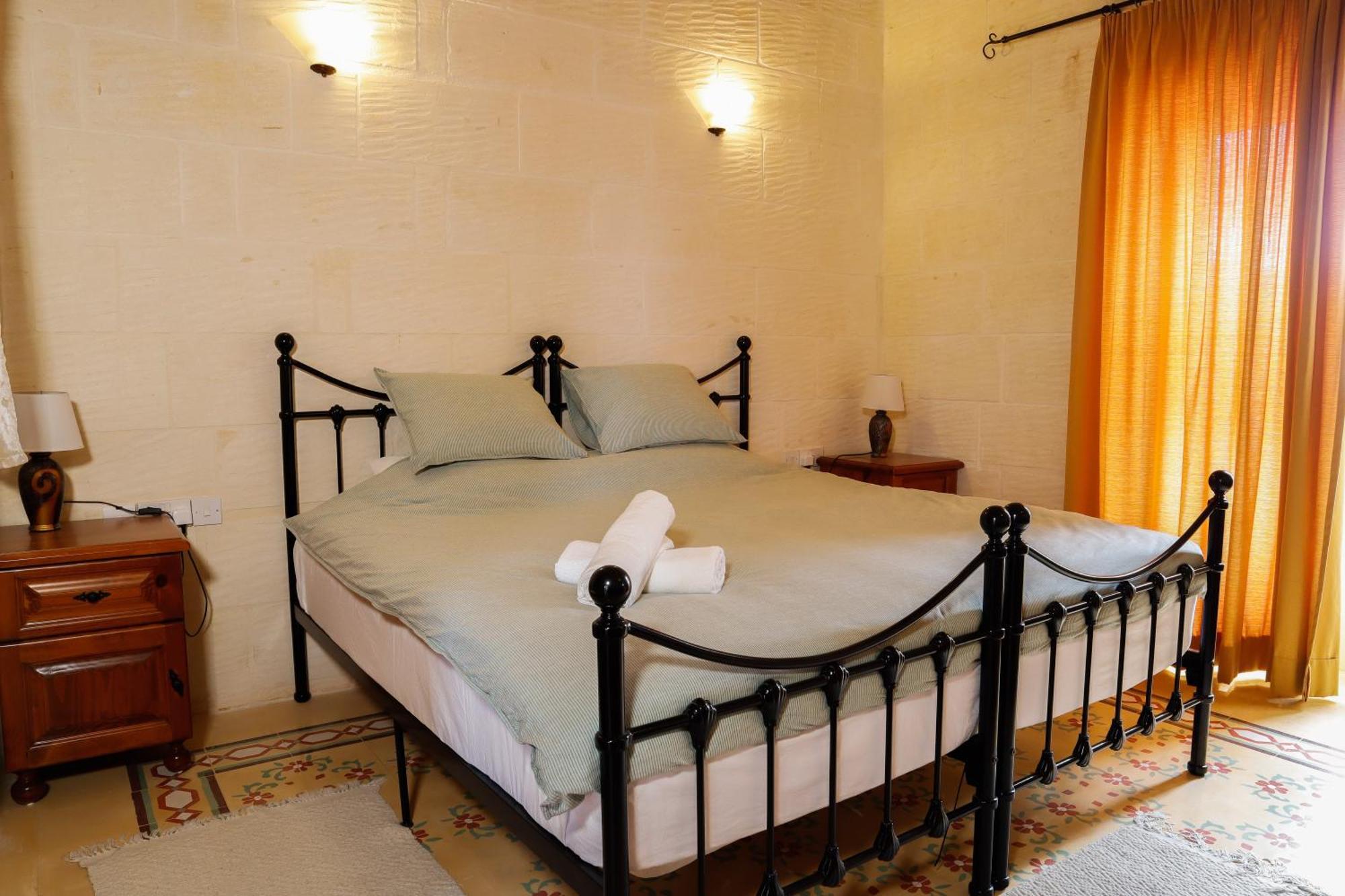 Rosehill B&B Xaghra Ngoại thất bức ảnh