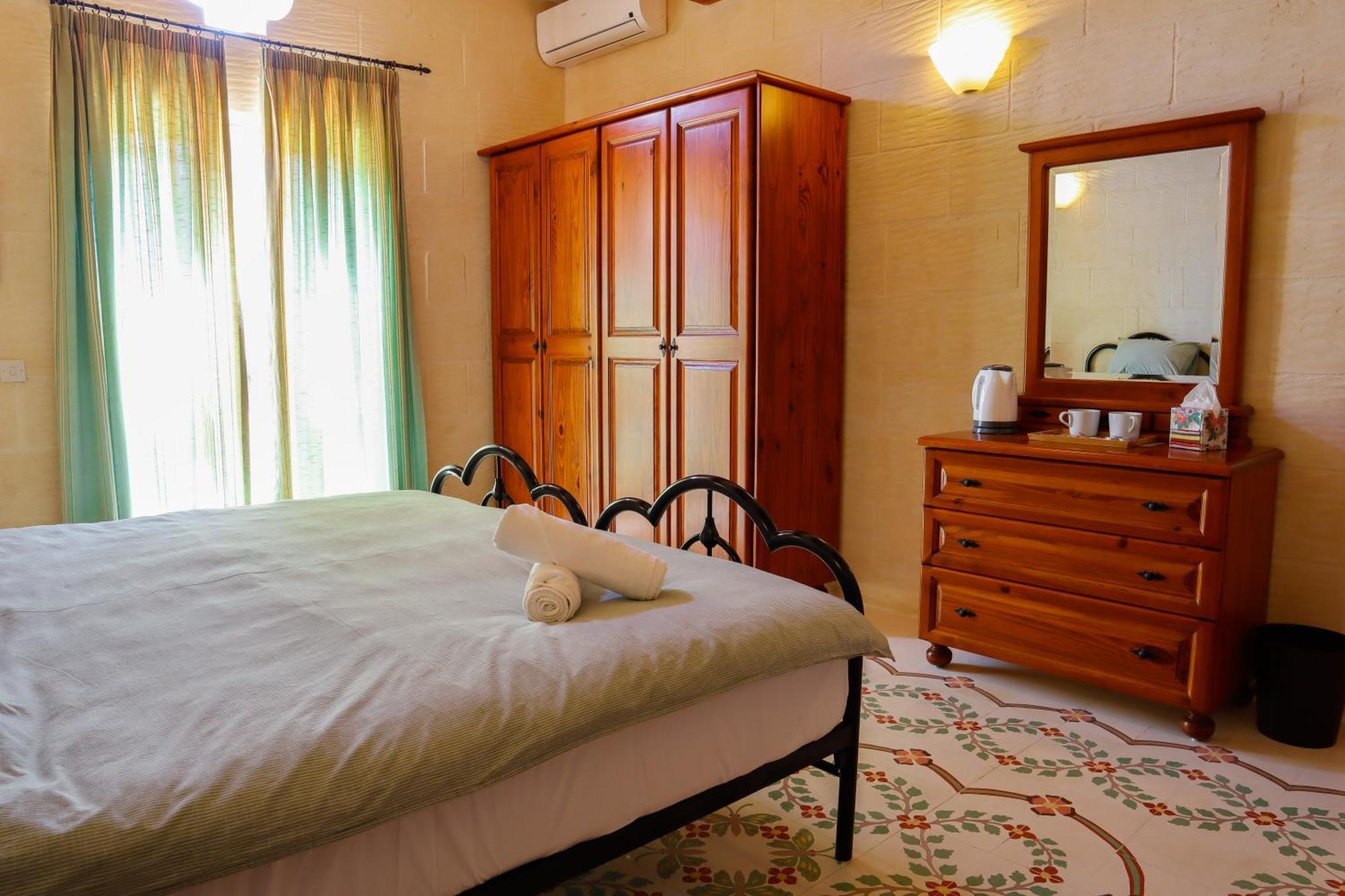 Rosehill B&B Xaghra Ngoại thất bức ảnh
