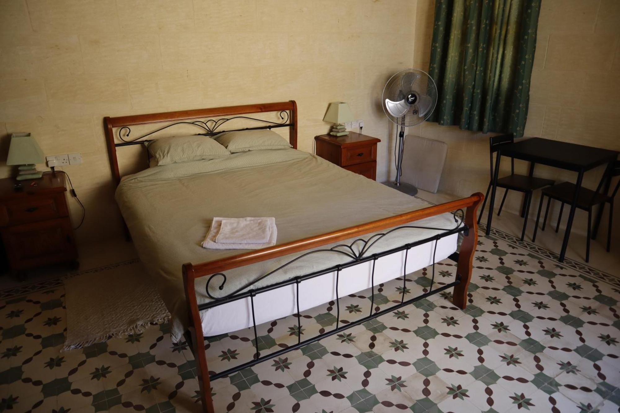 Rosehill B&B Xaghra Ngoại thất bức ảnh